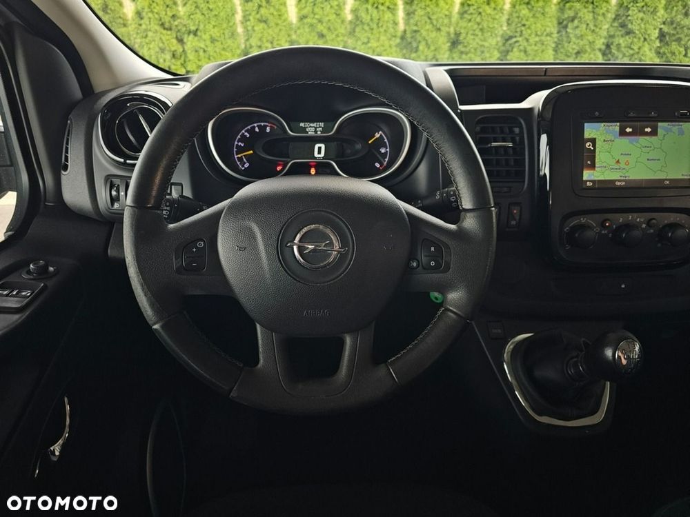 Opel Vivaro - 15