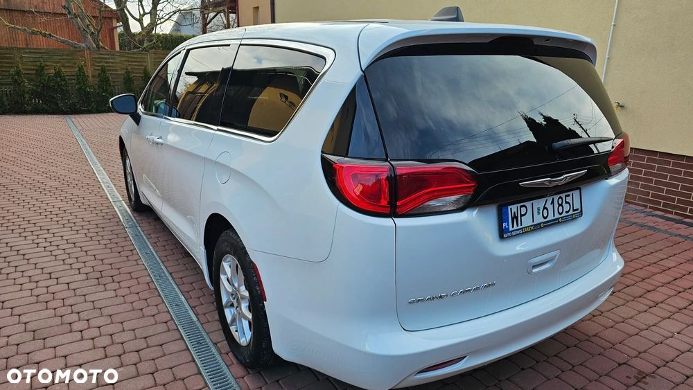 Chrysler Pacifica - 28