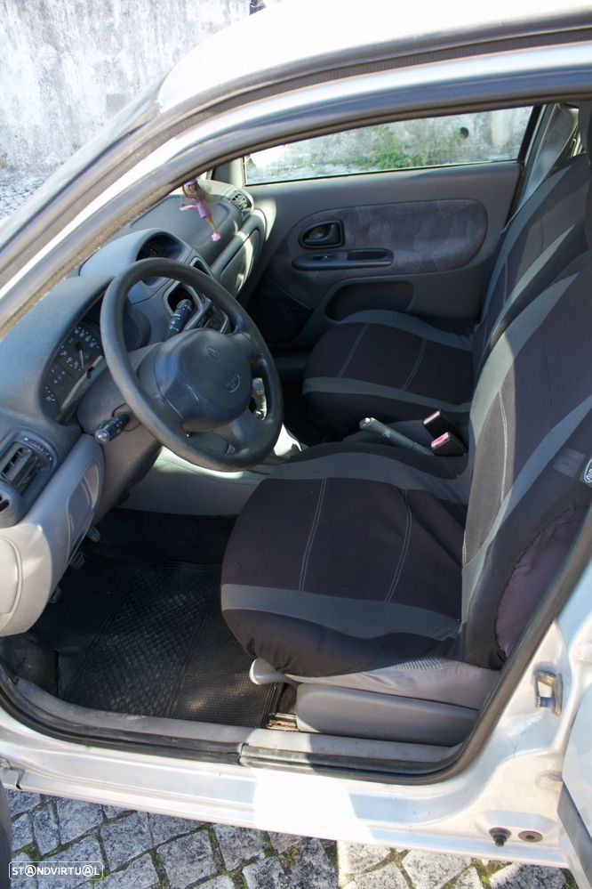 Renault Clio 1.2 - 6