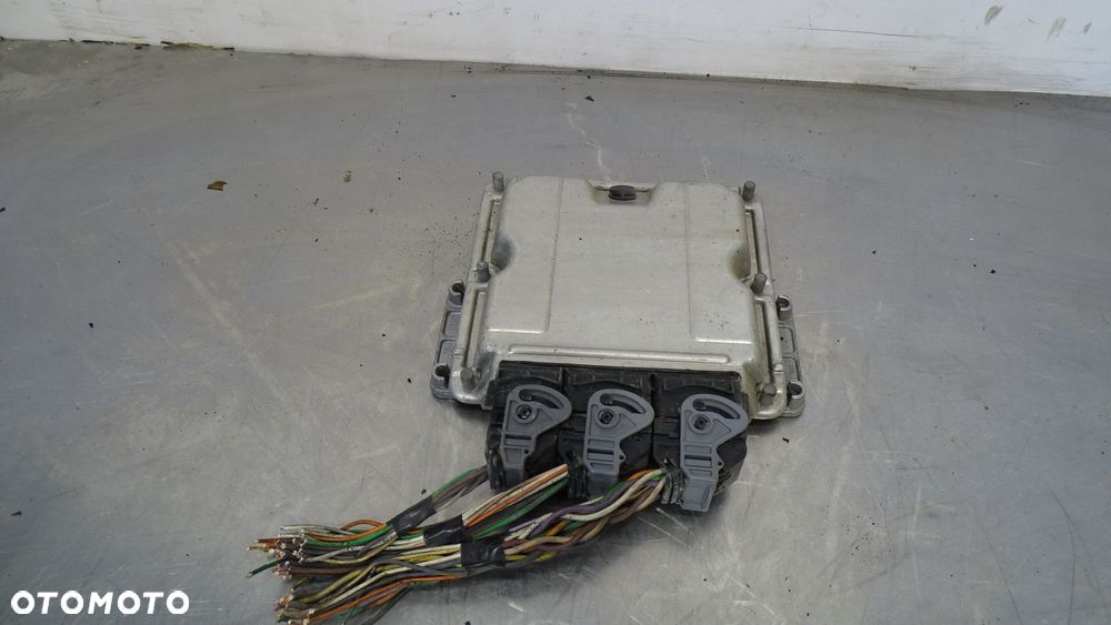 KOMPUTER SILNIKA RENAULT TRAFIC II 1.9DCI 8200051608 - 1