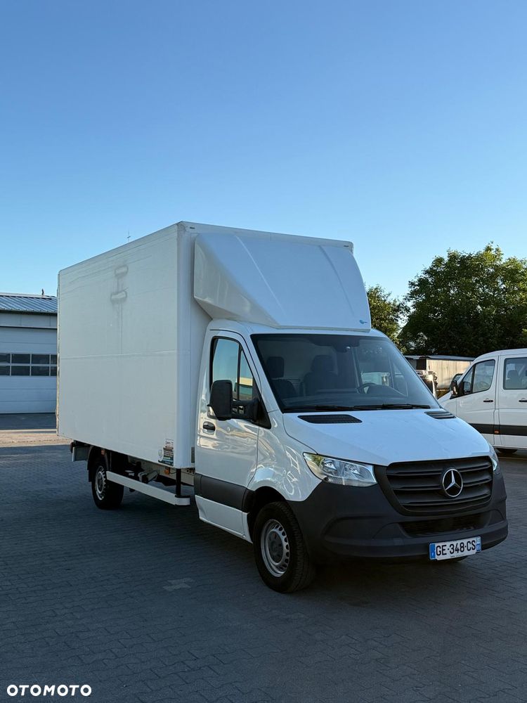 Mercedes-Benz Sprinter - 4