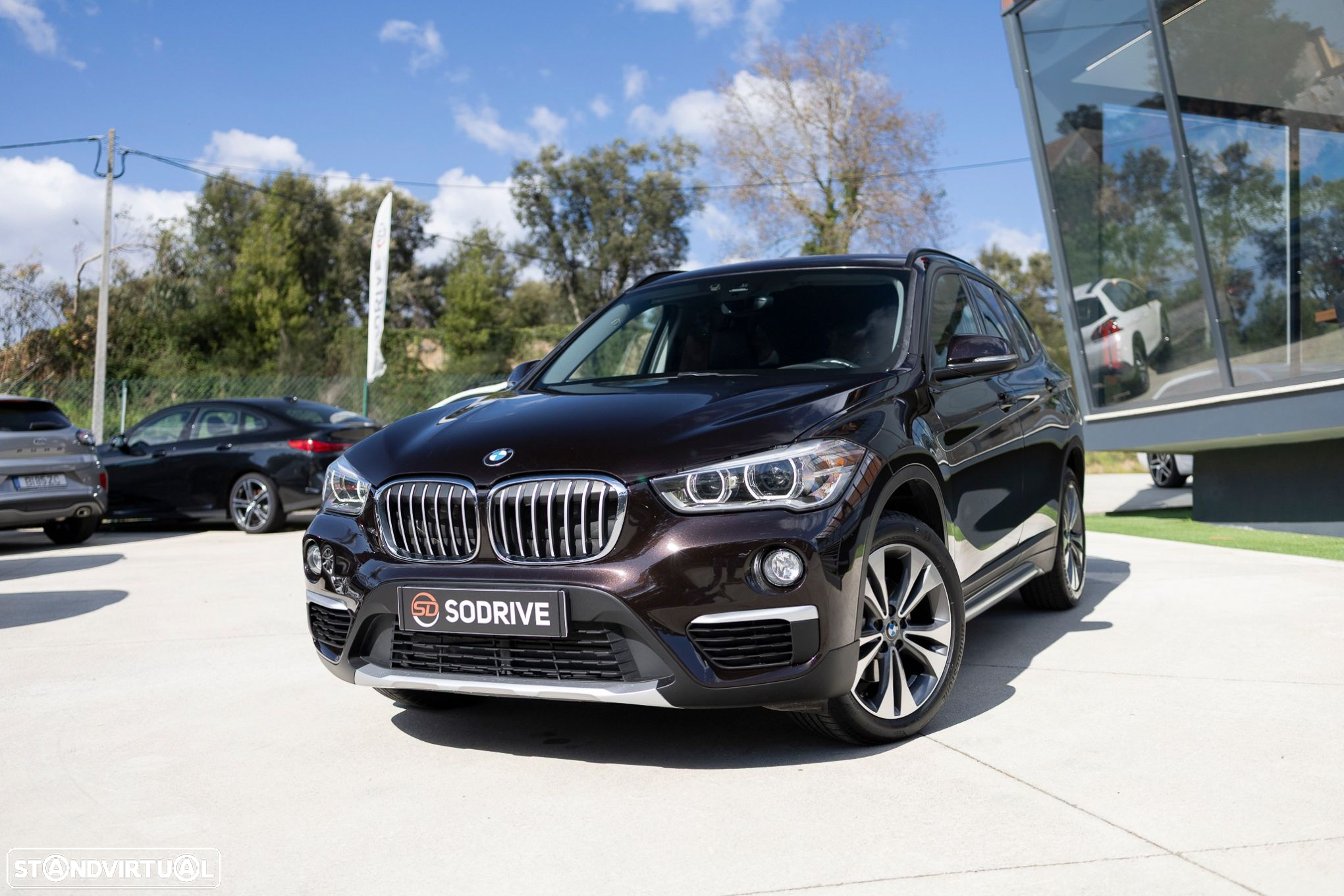 BMW X1 16 d sDrive Line xLine - 4
