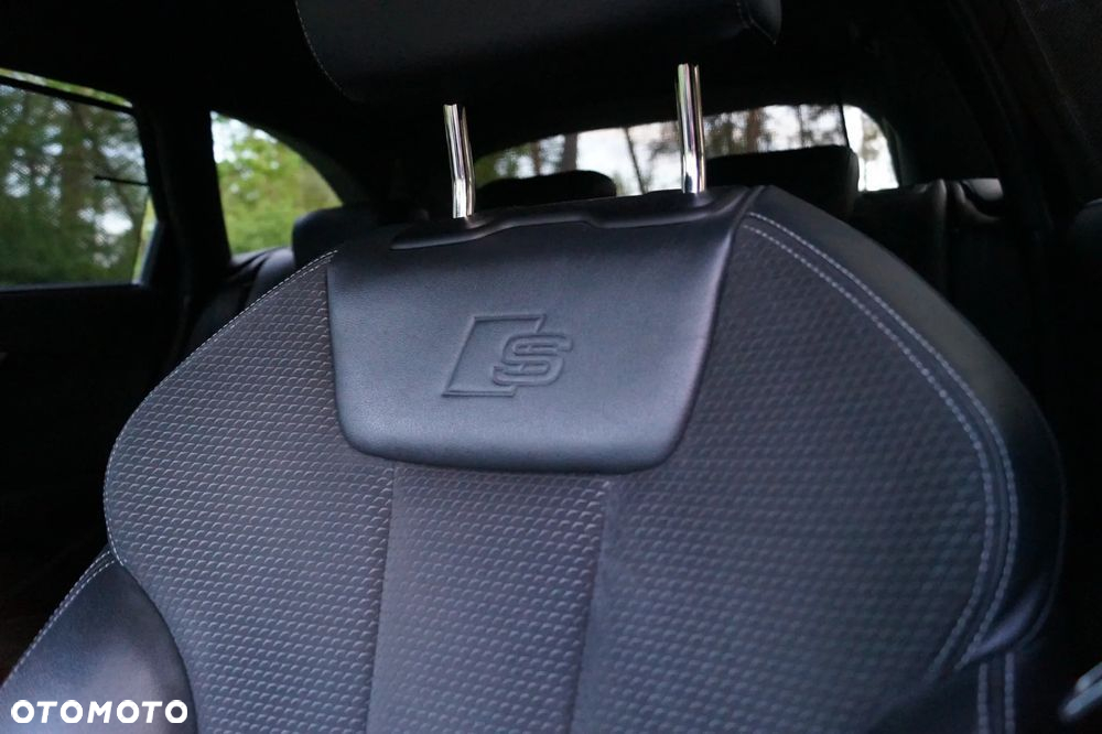 Audi A4 Avant 35 TDI S tronic S line - 27