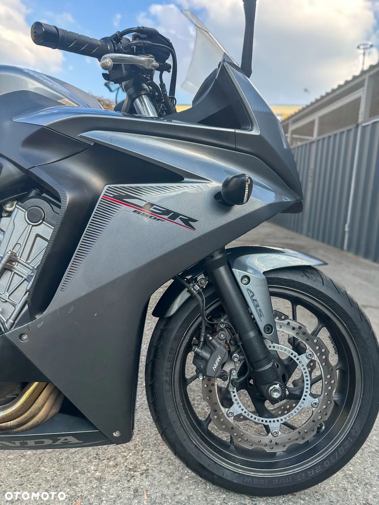 Honda CBR - 18