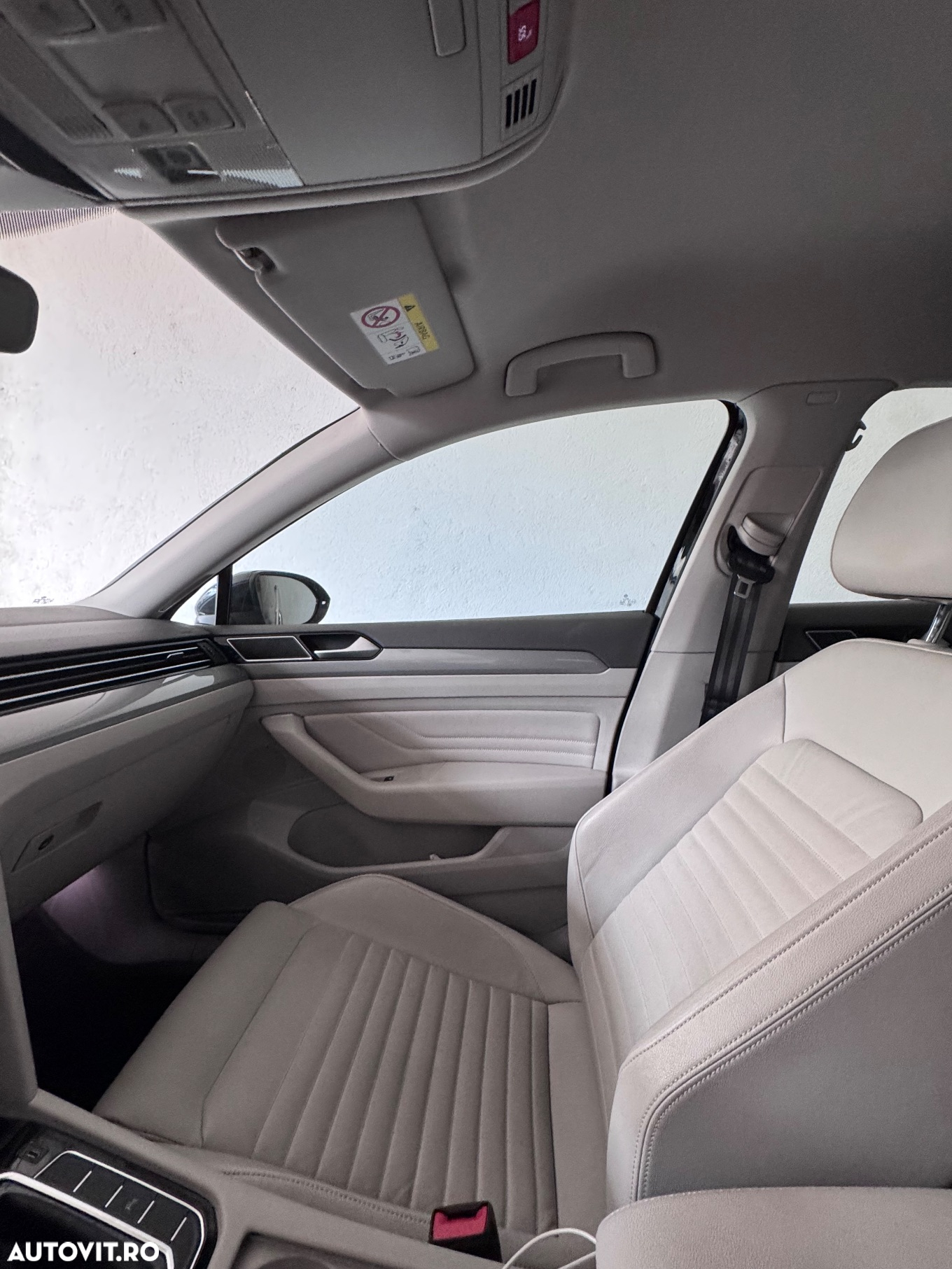 Volkswagen Passat 2.0 TDI DSG Comfortline - 8