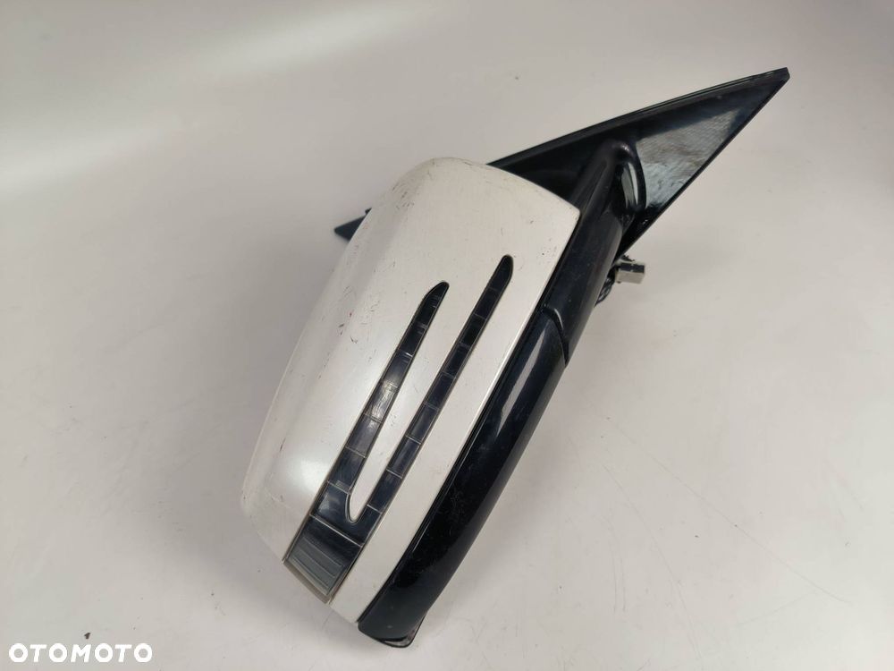 LUSTERKO PRAWE MERCEDES-BENZ E 250 C 11 PIN - 5