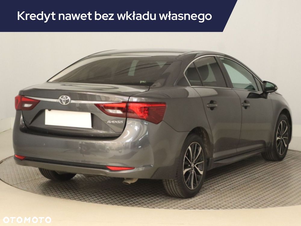Toyota Avensis - 7