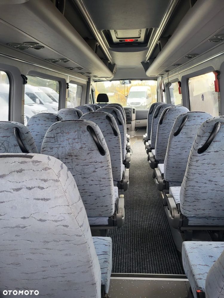 Mercedes-Benz Sprinter 518 CDI 24 miejsca siedzące + 5 stojących - 10