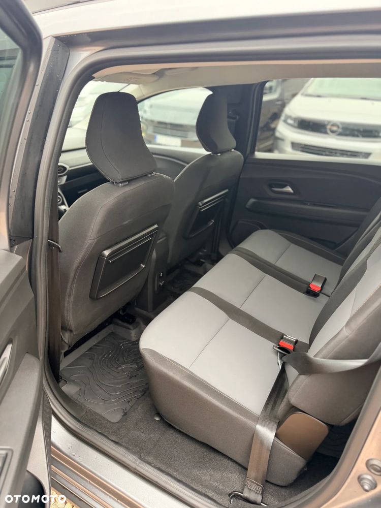 Dacia Jogger ver-1-6-full-hybrid-140-extreme-mmt-7os - 6