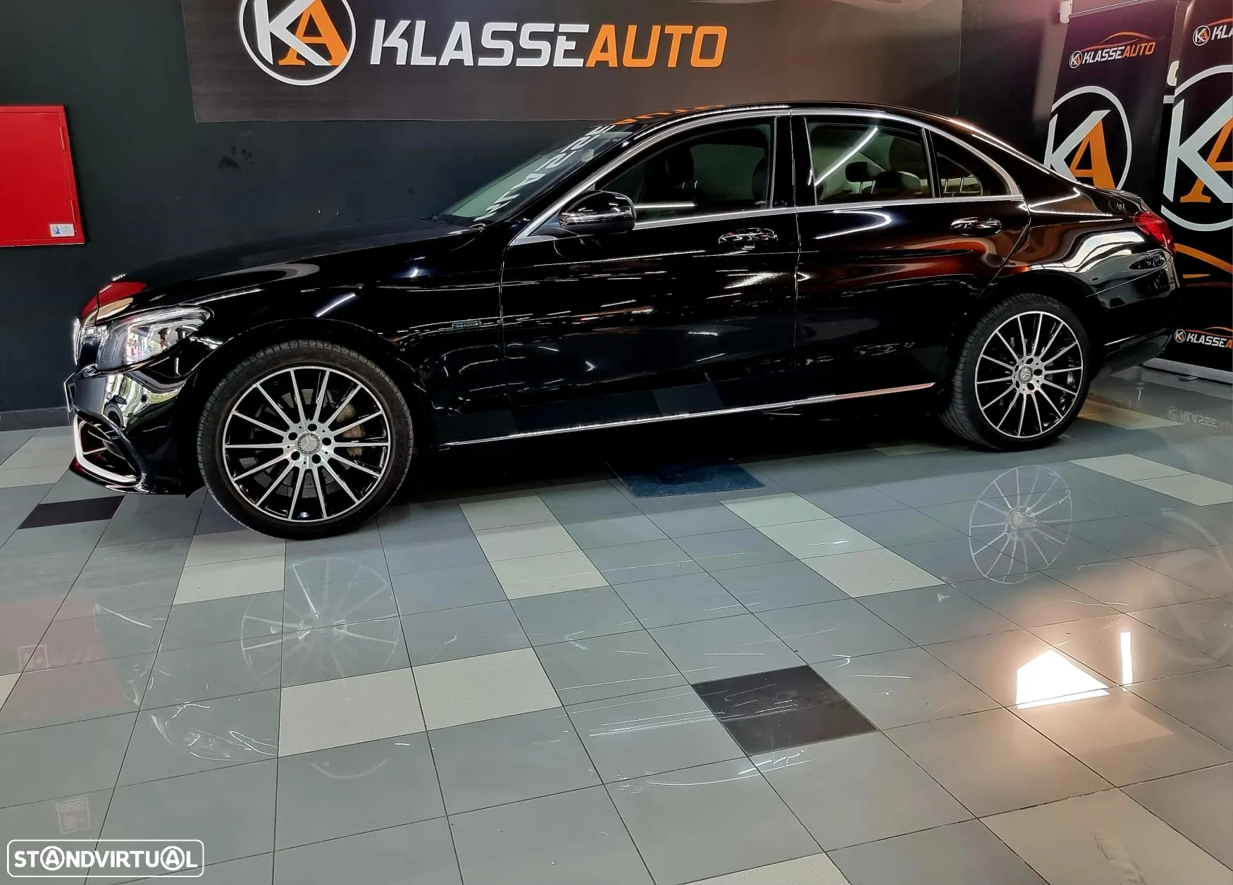 Mercedes-Benz C 300 de AMG Line - 3