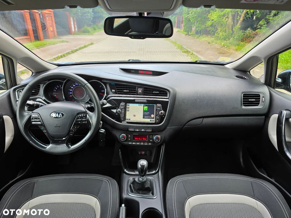 Kia Ceed 1.6 CRDi L - 27
