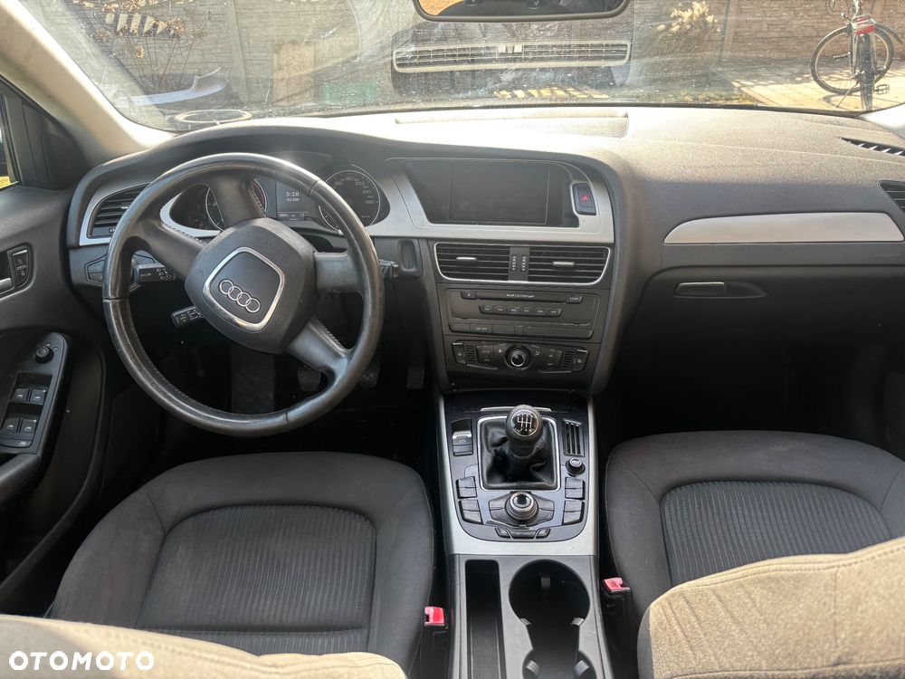 Audi A4 Avant 2.0 TDI DPF Ambition - 12