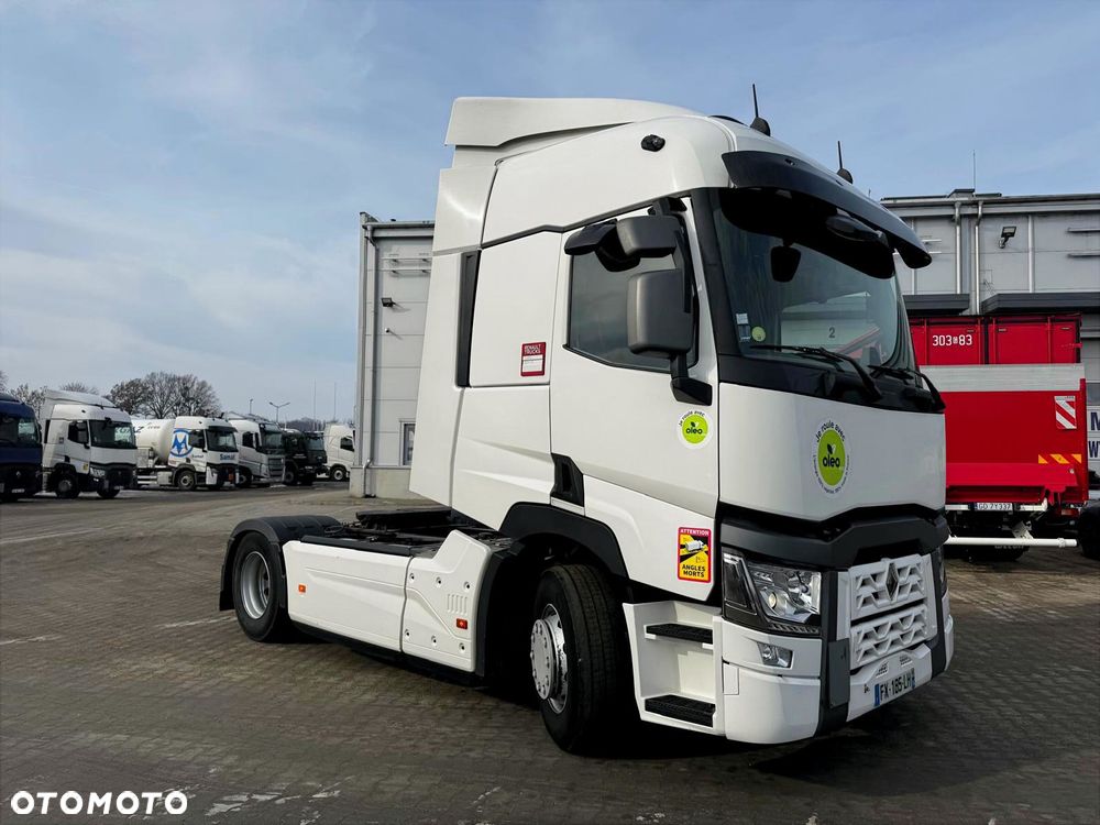 Renault T480 Sleeper Cab - 3