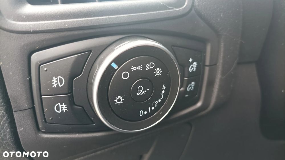 Ford Focus 1.5 EcoBoost Black Edition ASS - 16