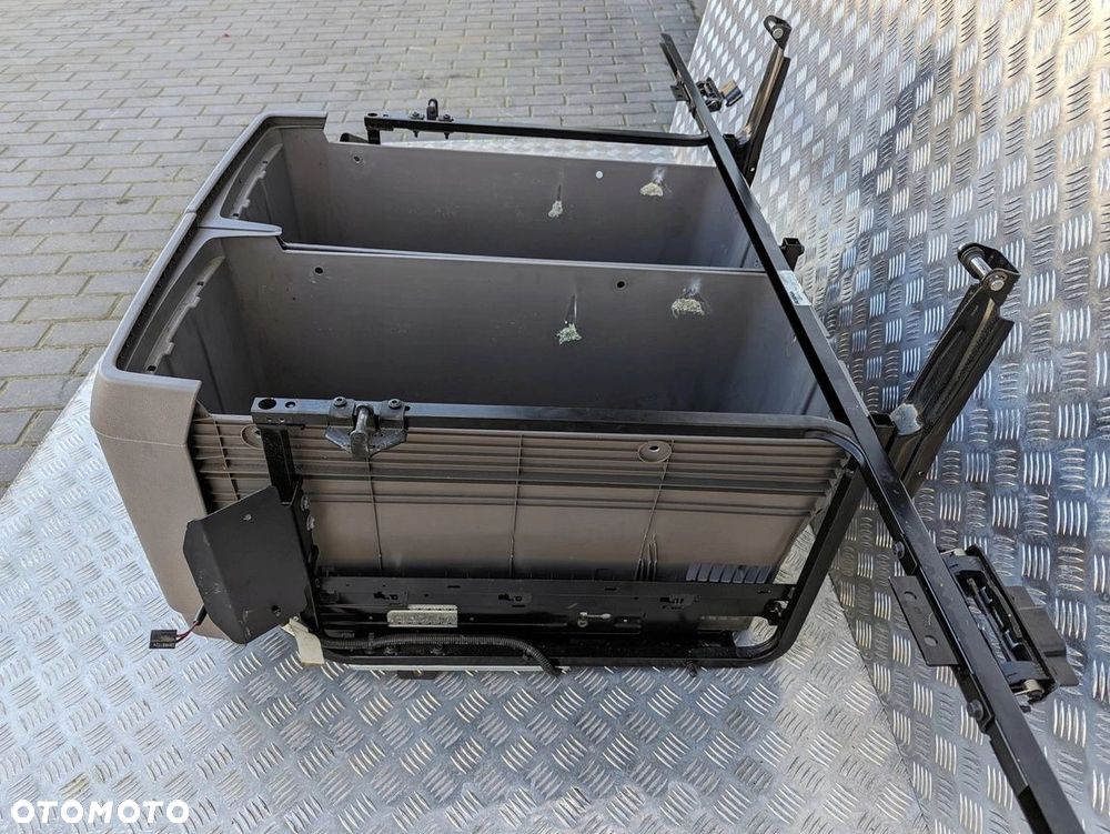 STELAŻ LODÓWKI POD ŁÓŻKO SCANIA S NTG - 3