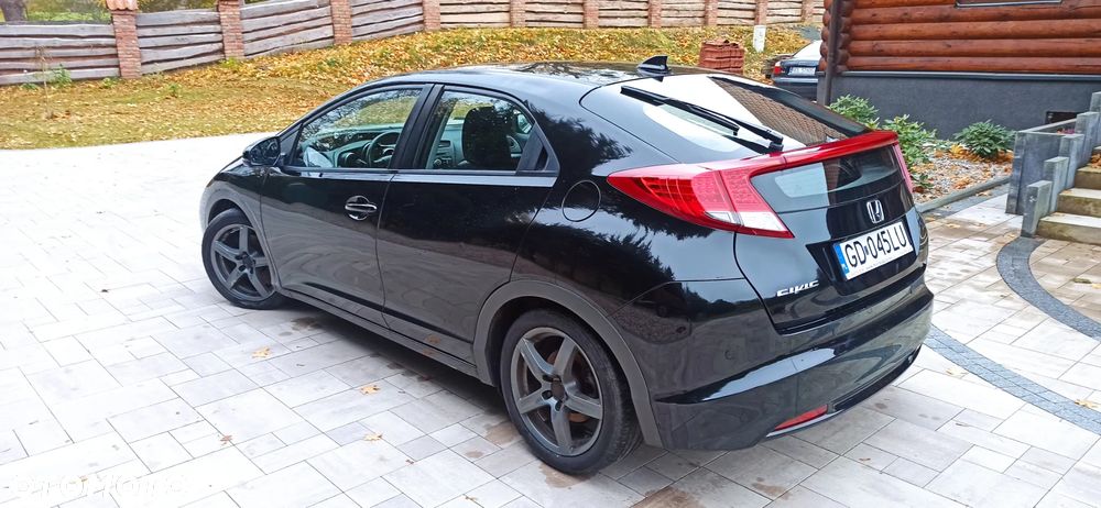 Honda Civic 2012 photo 3