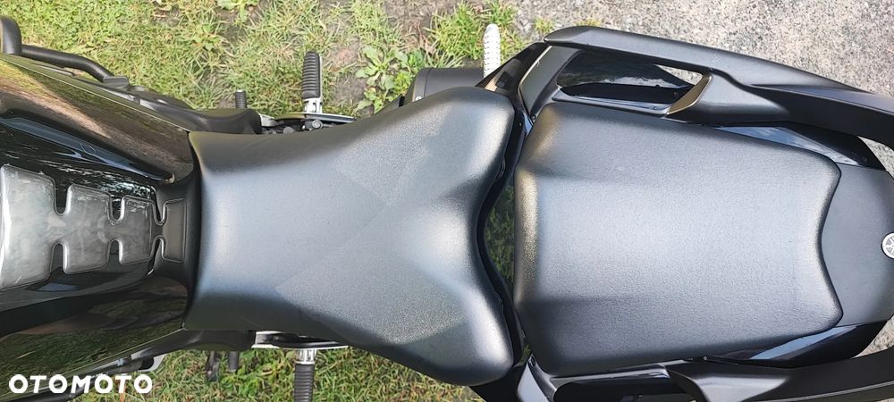 Yamaha FZ8 - 6
