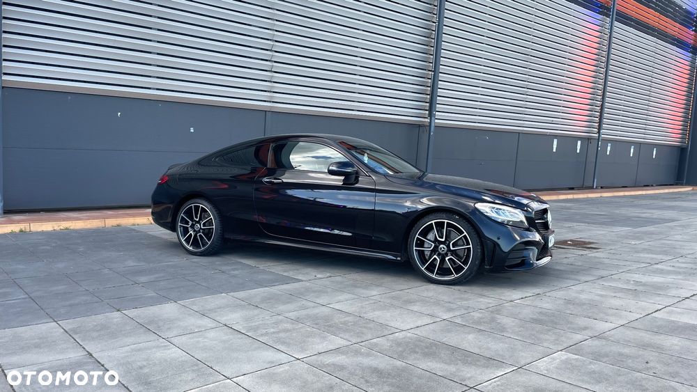 Mercedes-Benz Klasa C 300 9G-TRONIC AMG Line Plus - 2