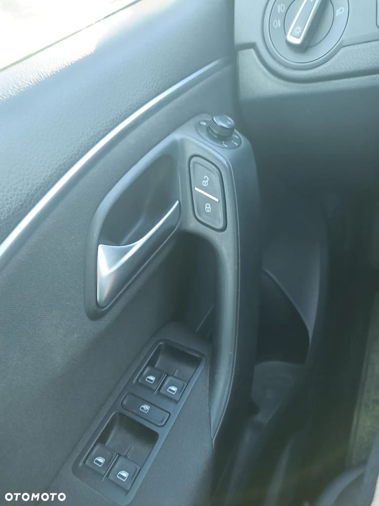 Volkswagen Polo - 4