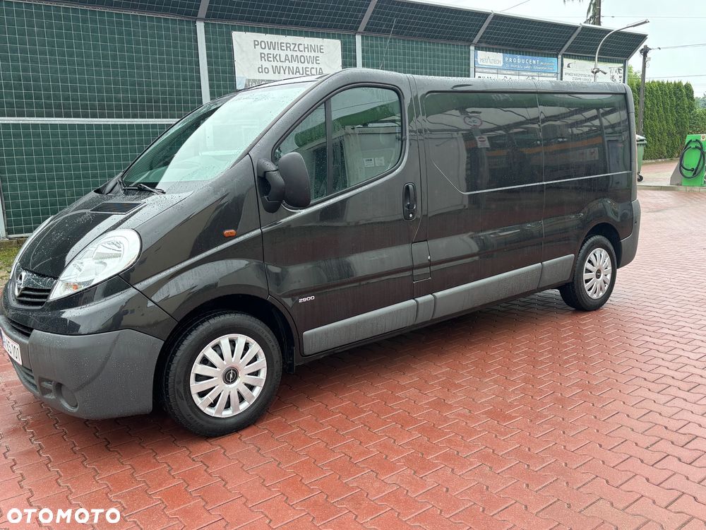 Opel Vivaro - 1