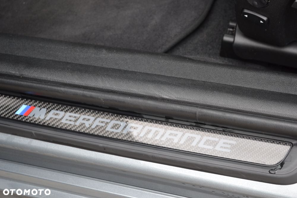 BMW Seria 3 330i M Sport sport - 18