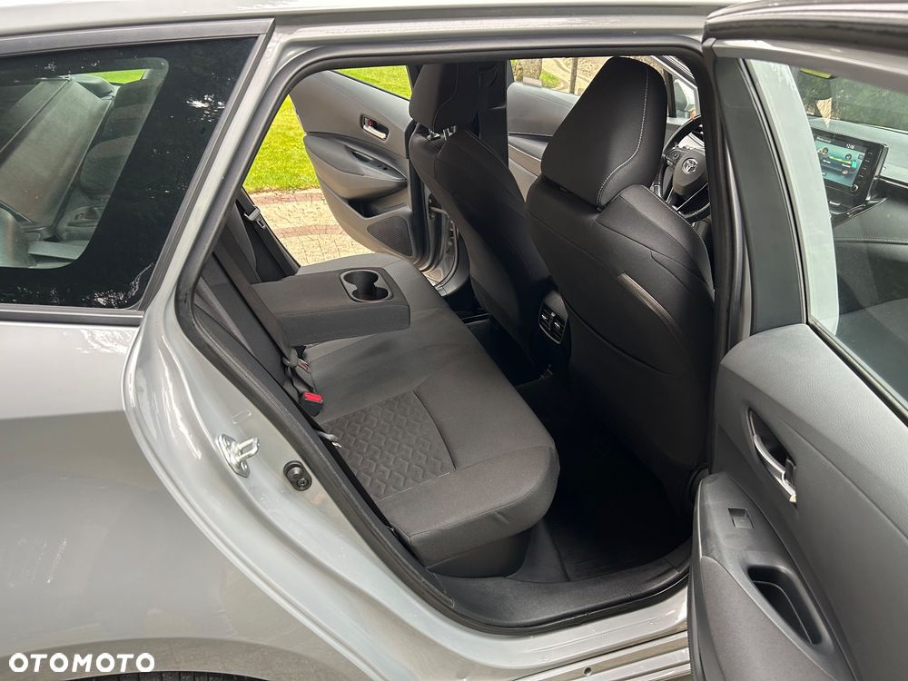 Toyota Corolla 1.8 Hybrid Comfort - 22