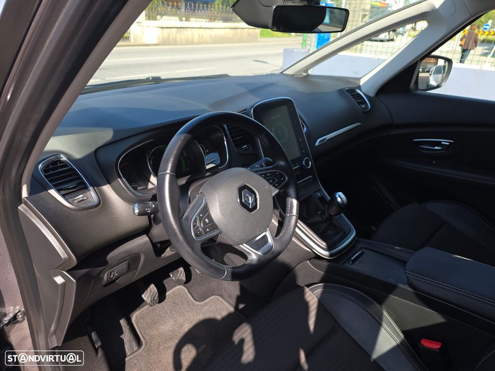 Renault Scénic 1.5 dCi Dynamique S - 17