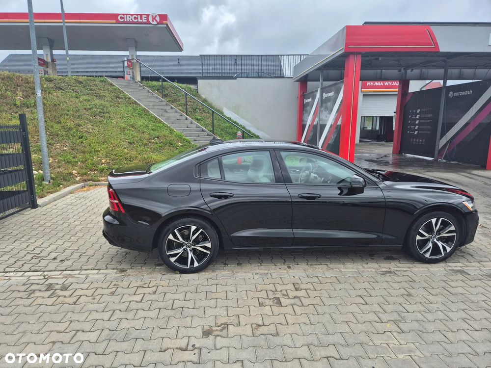Volvo S60 B5 B AWD Plus Dark - 30