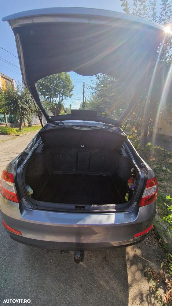 Skoda Octavia 1.6 TDI ELEGANCE DSG - 16