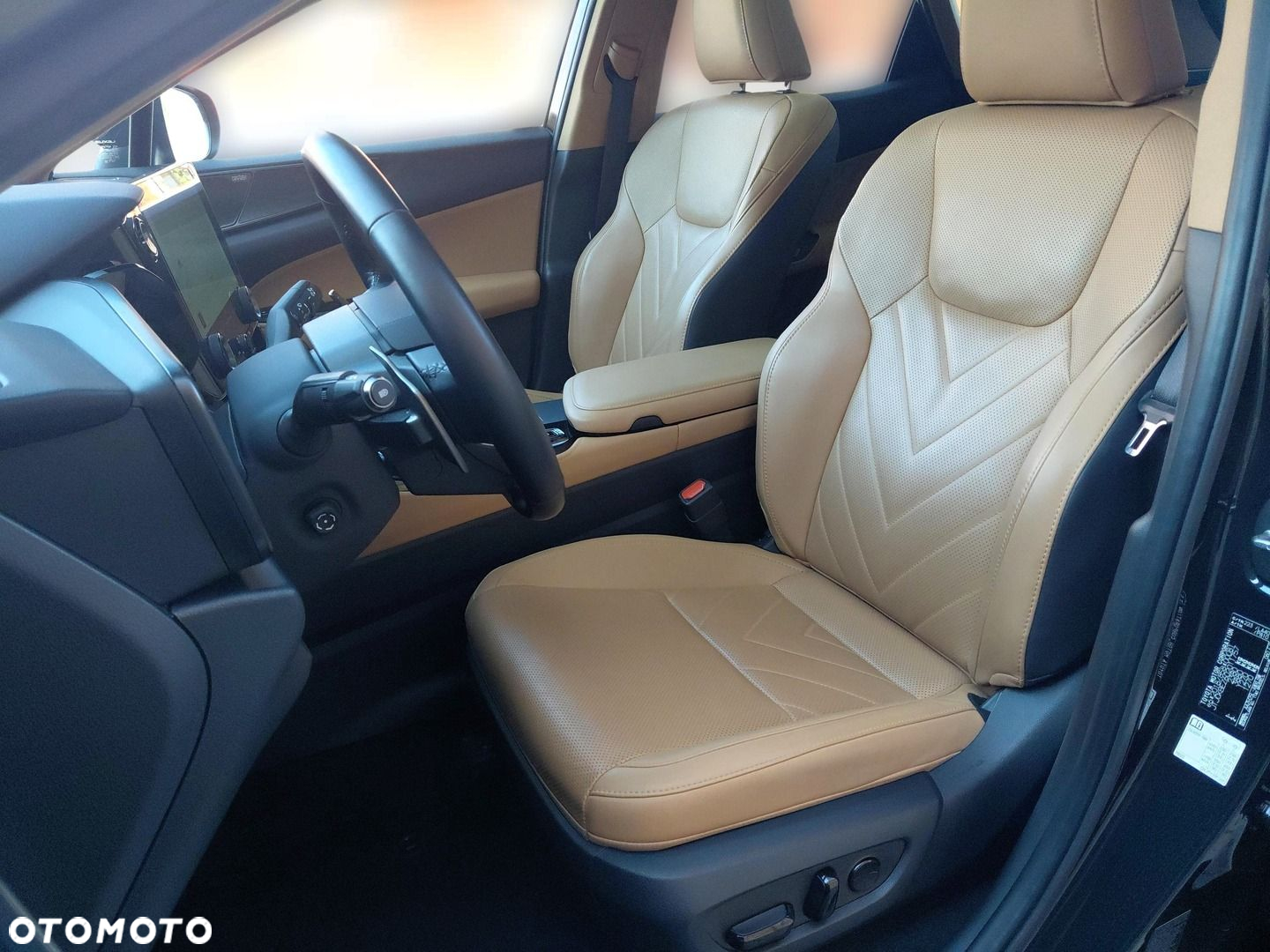 Lexus NX 350h Omotenashi AWD - 11