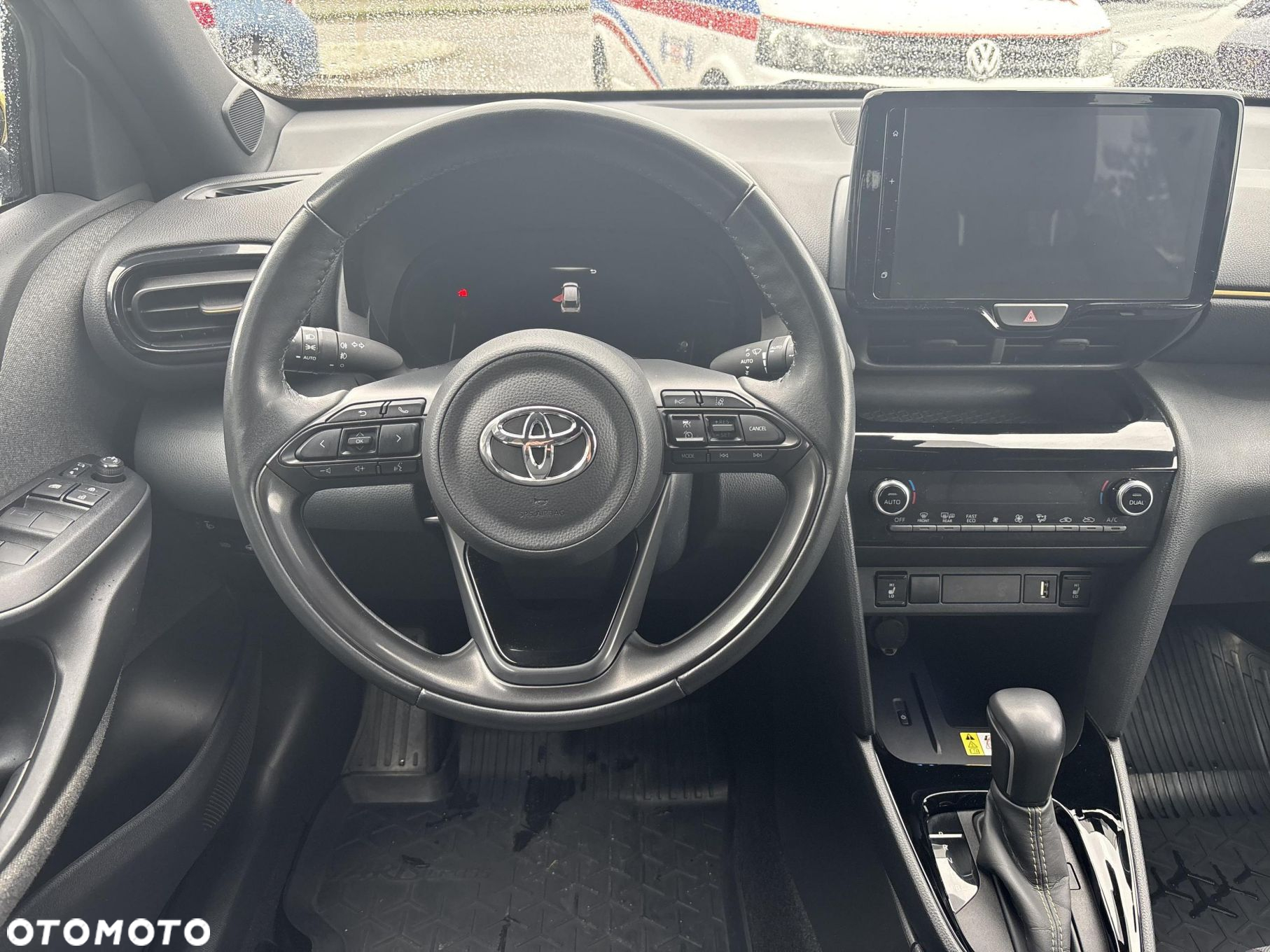 Toyota Yaris Cross - 12