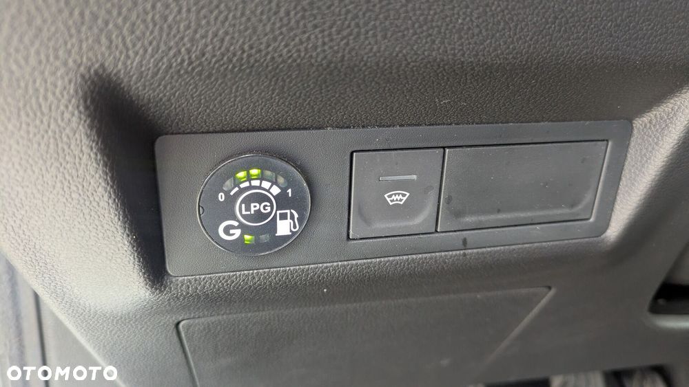 Renault Captur - 16
