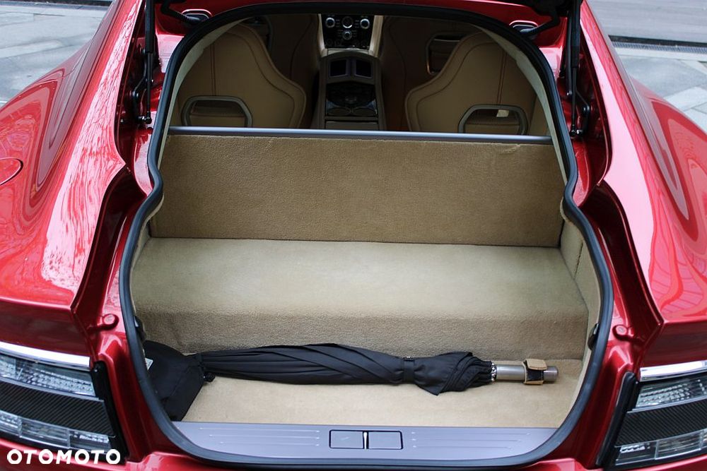Aston Martin Rapide S - 40