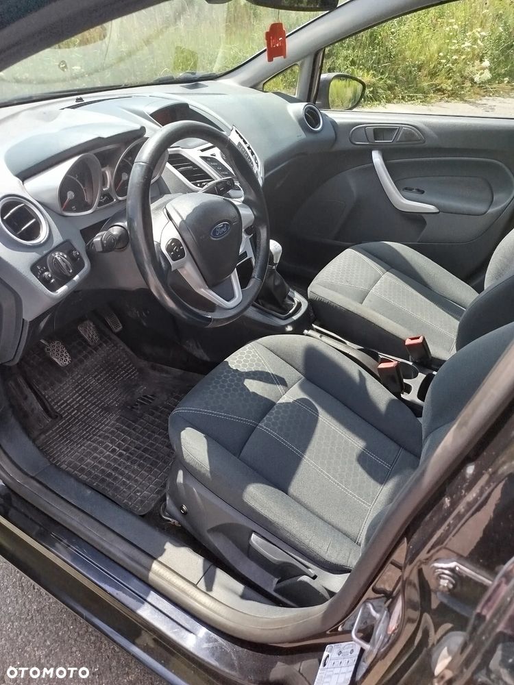 Ford Fiesta 1.6 Titanium - 8