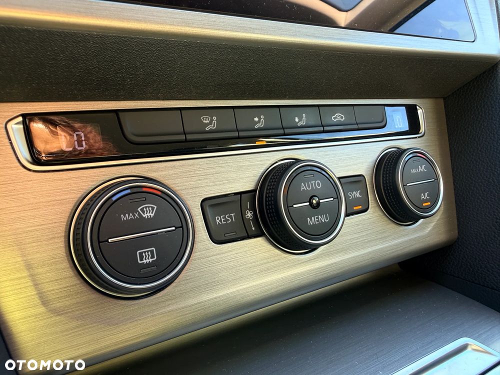 Volkswagen Passat 1.5 TSI EVO Trendline - 19