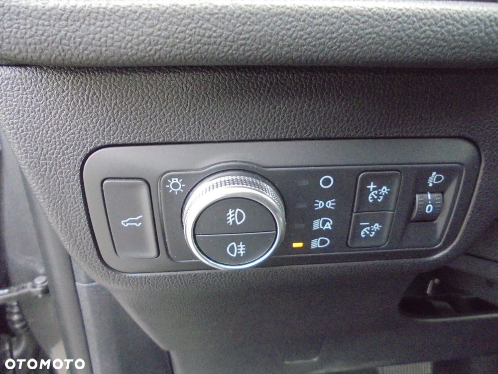 Ford Kuga 2.0 EcoBlue 4x4 ST-LINE X - 10