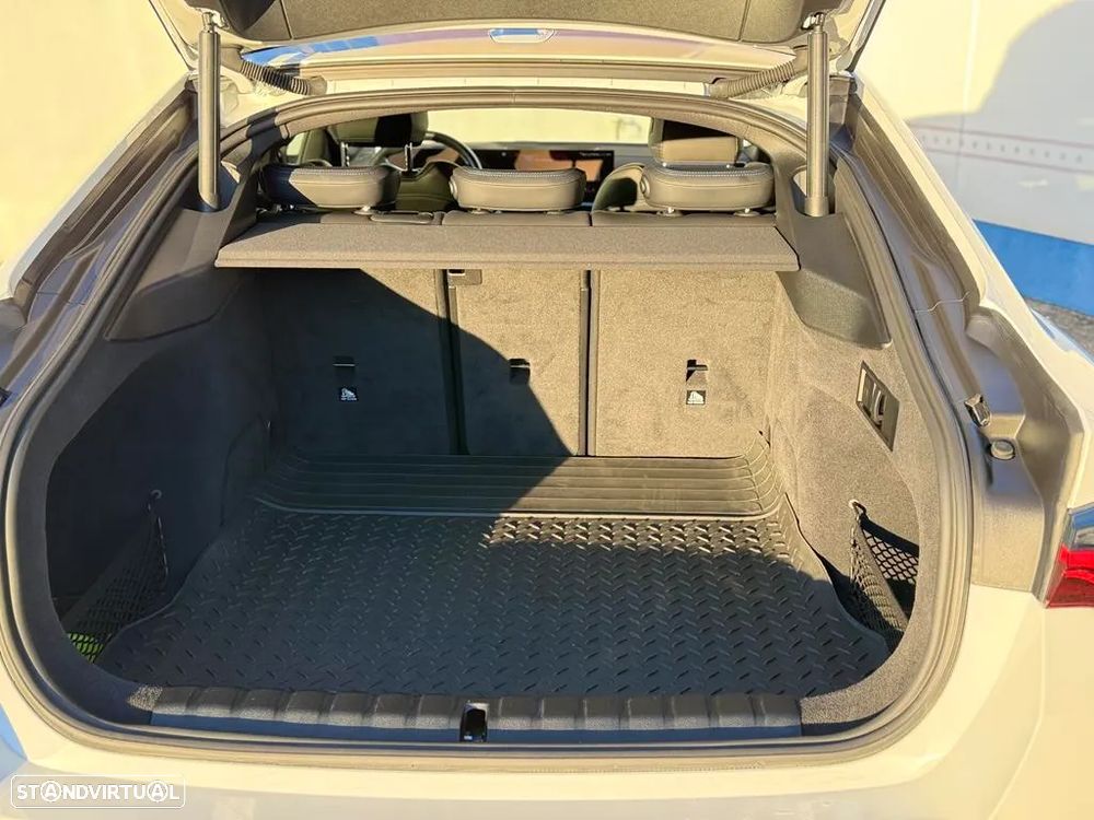 BMW i4 eDrive40 Pack Desportivo M - 29