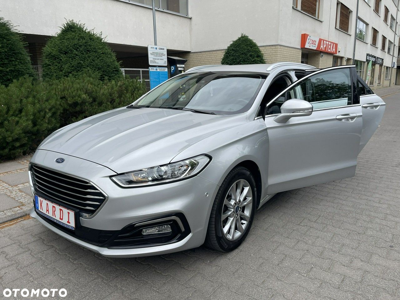 Ford Mondeo - 16