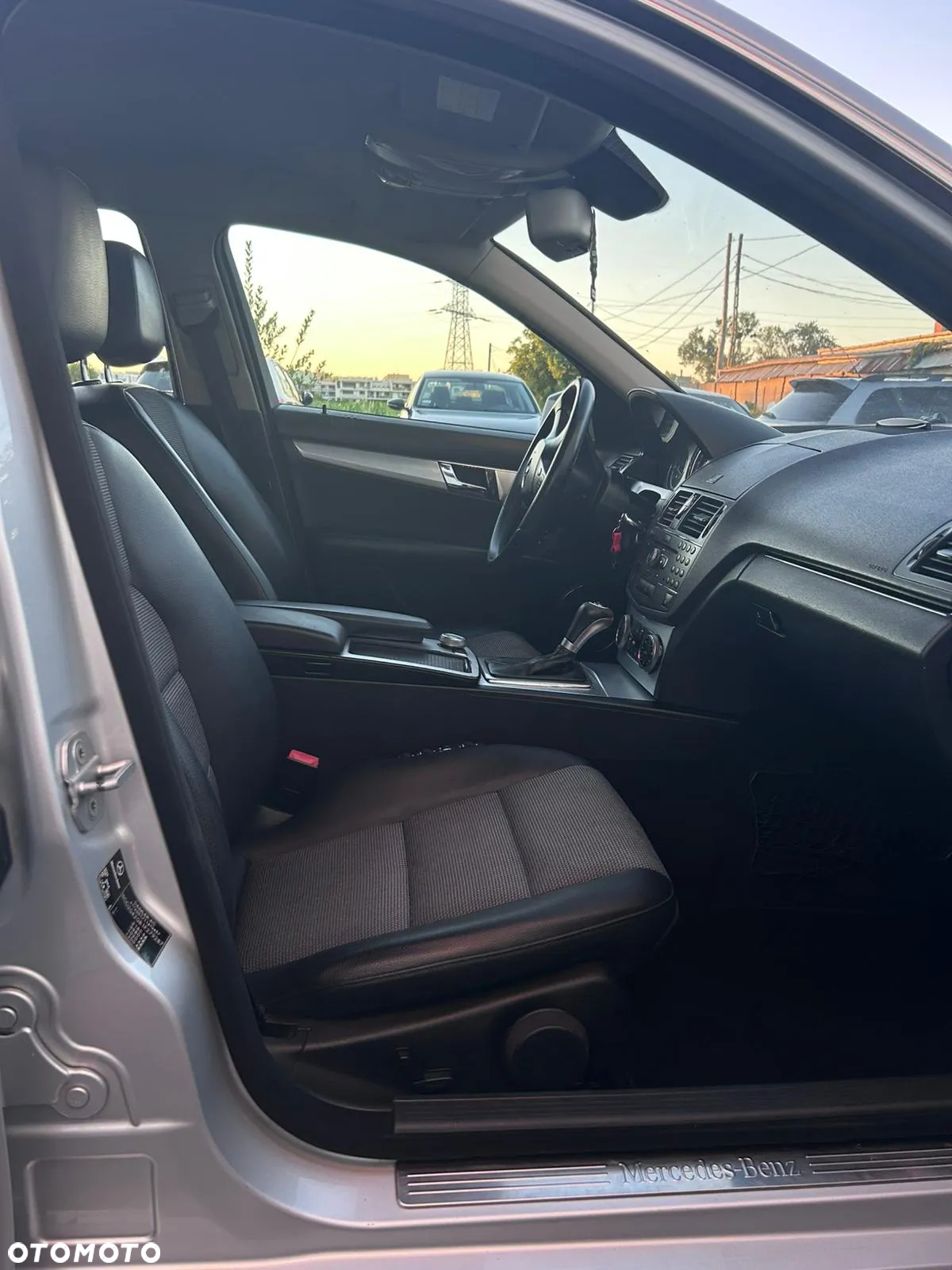 Mercedes-Benz Klasa C 220 T CDI DPF Automatik Avantgarde - 13