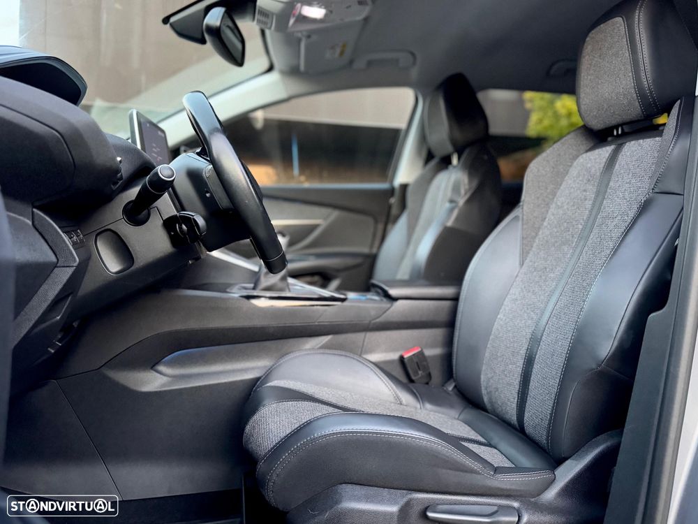 Peugeot 3008 PureTech 130 Stop & Start GPF Allure Pack - 30