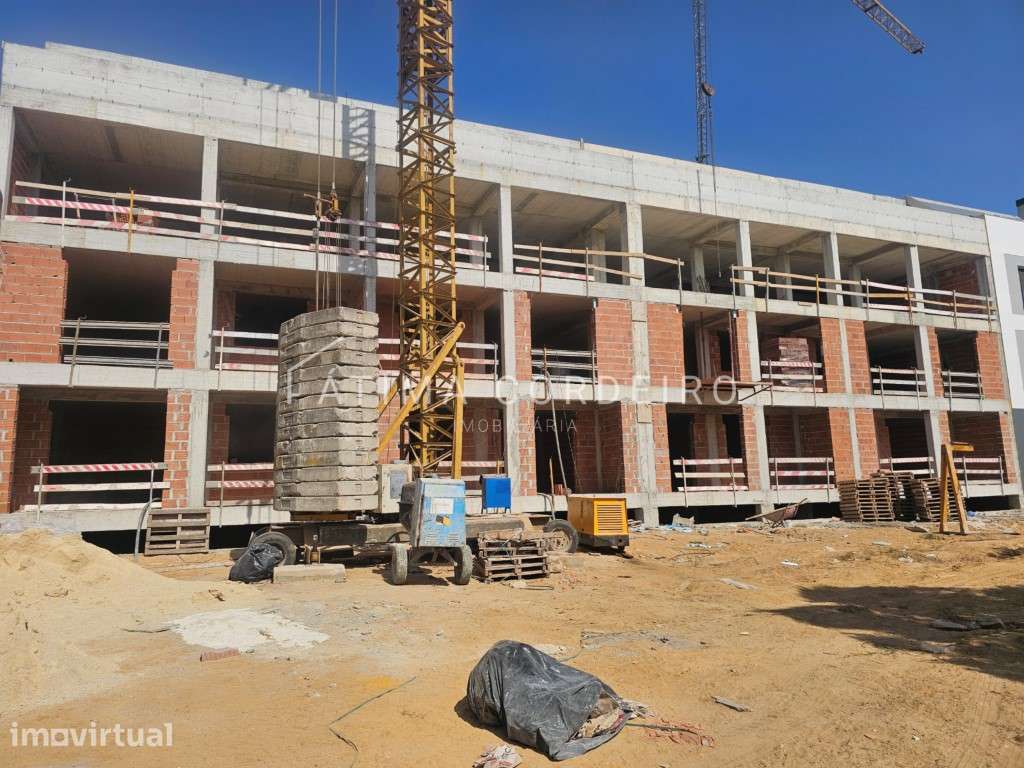 Apartamento T3 Duplex em Construção | Zona Premium de Vale de Milhaços - Grande imagem: 5/15