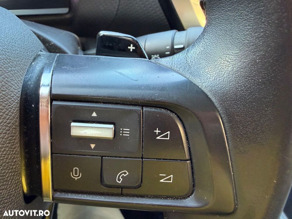 Citroën C4 BlueHDi 130 Stop&Start EAT8 SHINE - 22