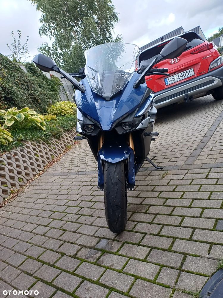 Suzuki GSX 1000 - 10