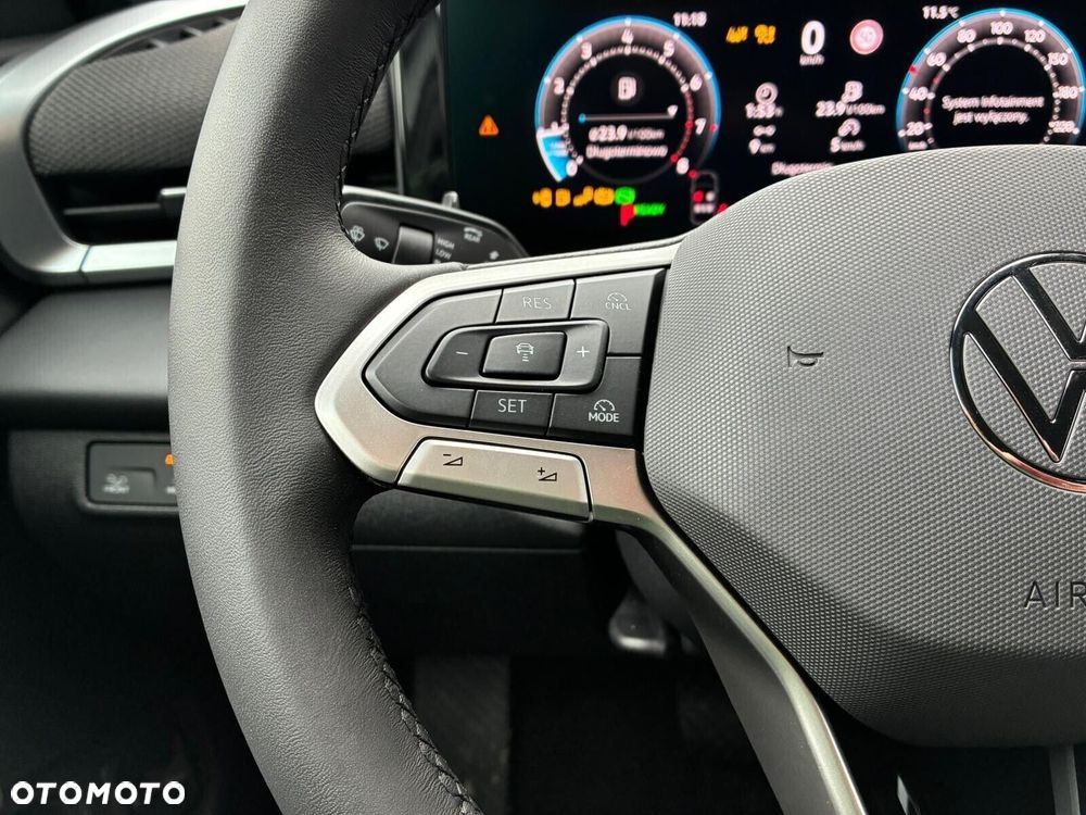 Volkswagen T-Roc - 10