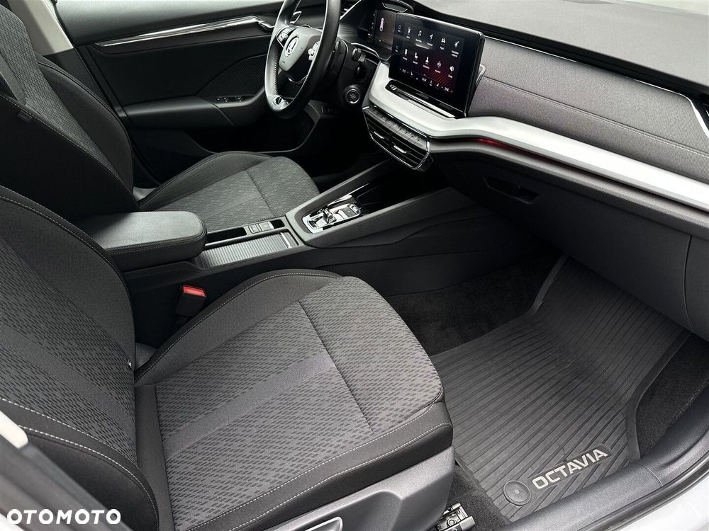 Skoda Octavia 2.0 TDI 4x4 Style DSG - 9
