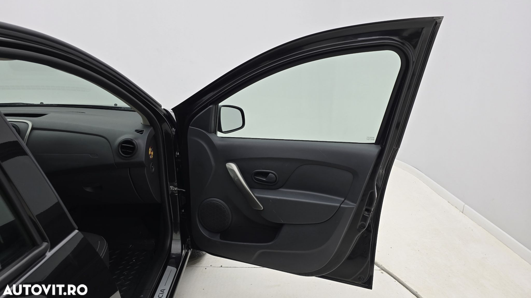 Dacia Logan - 18