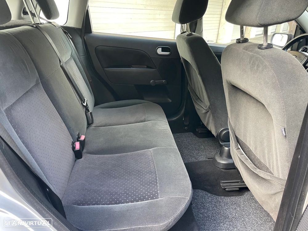 Ford Fiesta 1.25 Ghia - 20
