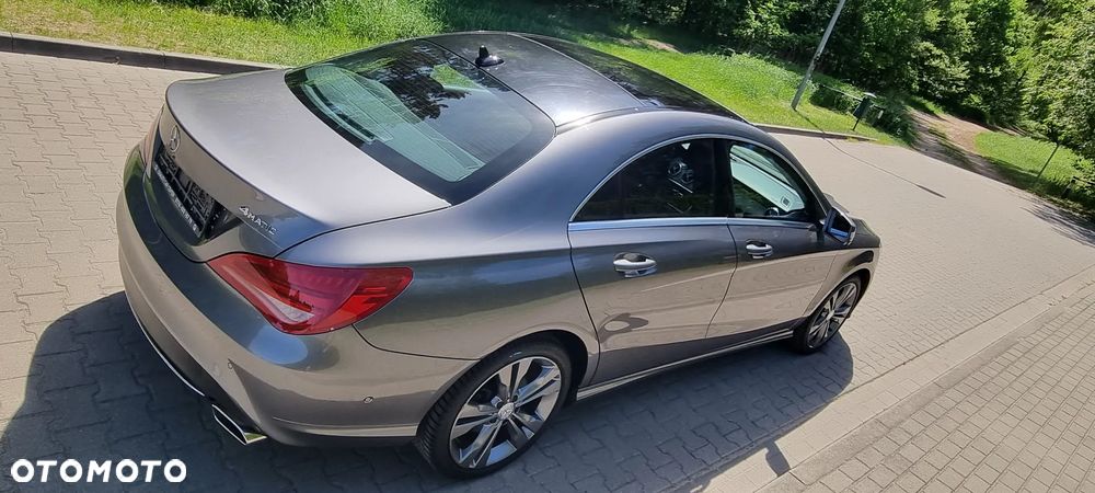Mercedes-Benz CLA 250 4Matic 7G-DCT UrbanStyle Edition - 16