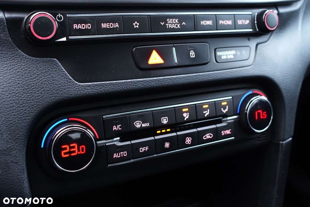 Volkswagen Caddy - 15