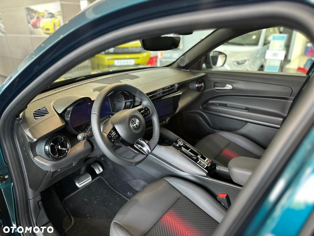 Alfa Romeo Junior 1.2 mHEV Ti eDCT - 2